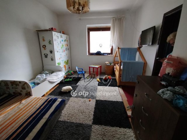 Eladó családi ház, Bólyban 25 M Ft, 4 szobás