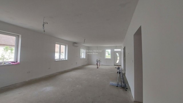 Eladó családi ház, Kótajon 67 M Ft, 4 szobás