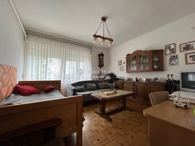 Eladó családi ház, Hegyszentmártonban 30 M Ft, 3 szobás