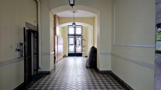 Kiadó téglalakás, albérlet, Budapesten, V. kerületben, 3 szobás