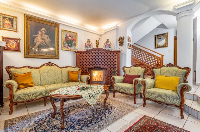 Eladó családi ház, Szentendrén, Sövény utcában 159 M Ft