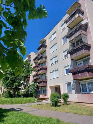 Eladó panellakás, Debrecenben, Kishegyesi úton 49.9 M Ft