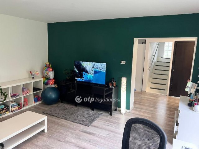 Eladó családi ház, Érden 195 M Ft, 6 szobás