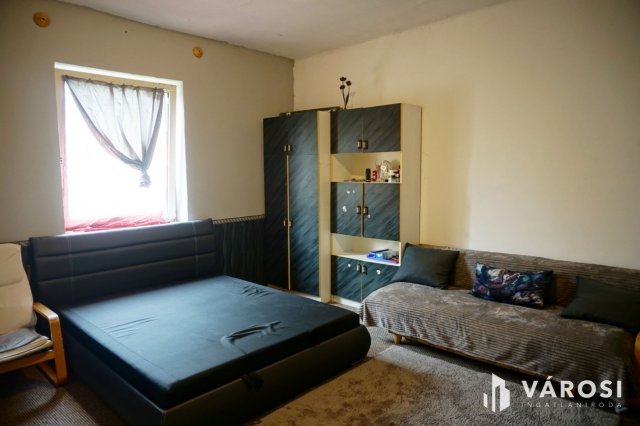 Eladó családi ház, Örkényen 18.9 M Ft, 2 szobás