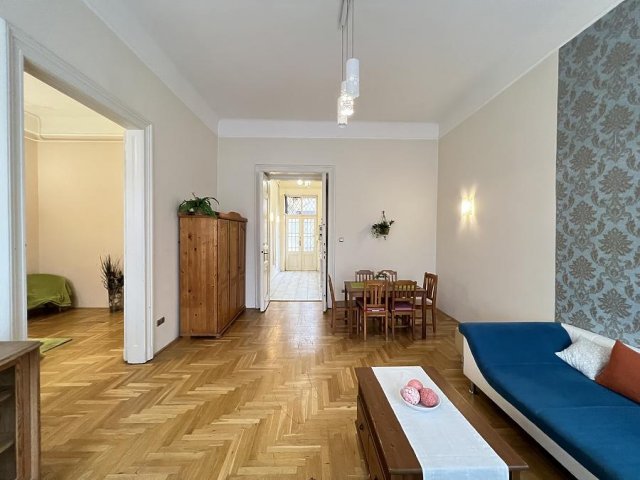Eladó téglalakás, Budapesten, VI. kerületben 114.9 M Ft