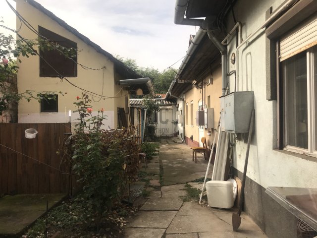 Eladó családi ház, Debrecenben 8.9 M Ft, 1 szobás