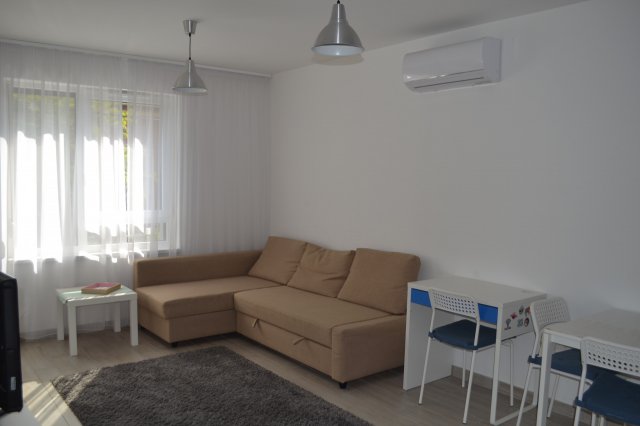 Kiadó téglalakás, albérlet, Szegeden 175 E Ft / hó, 2 szobás