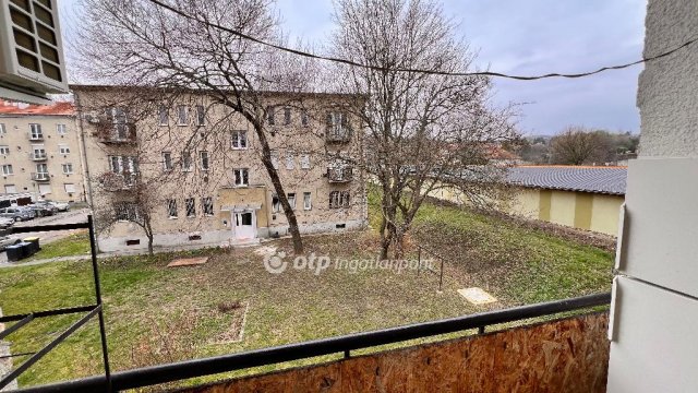 Eladó téglalakás, Miskolcon 15 M Ft, 1 szobás