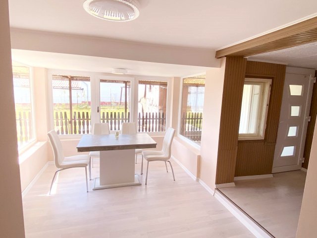 Eladó családi ház, Újszászon 19.99 M Ft, 2 szobás