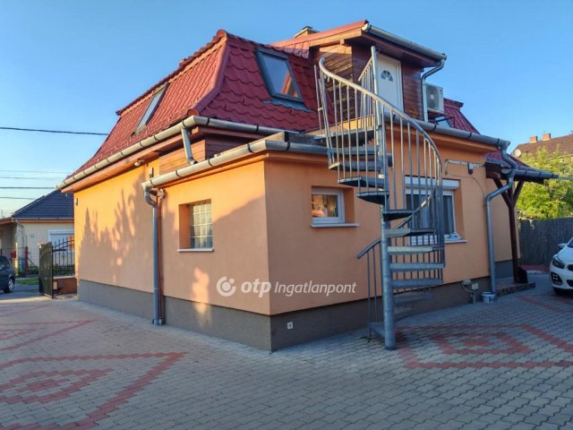 Eladó családi ház, Hatvanban 68.9 M Ft, 2 szobás