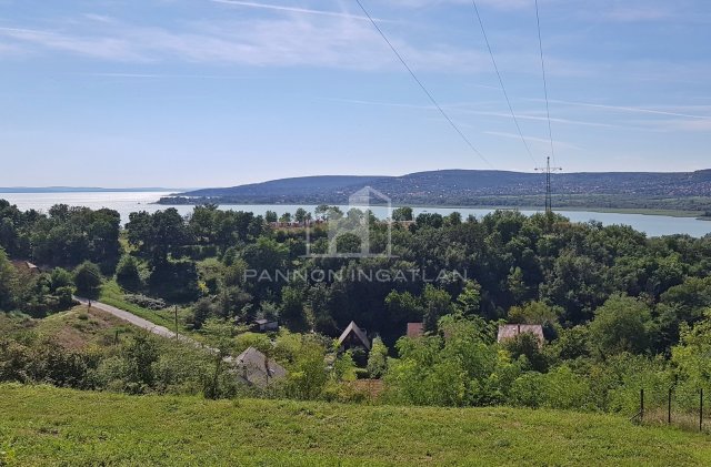 Eladó telek, Balatonfűzfőn 39.9 M Ft / költözzbe.hu