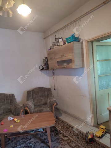 Eladó családi ház, Ácson 17 M Ft, 4 szobás