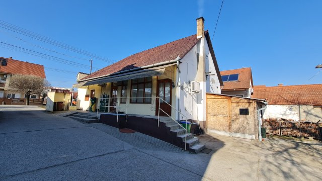 Eladó üzlethelyiség, Pakson 74.9 M Ft / költözzbe.hu