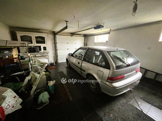 Eladó családi ház, Érden 98.99 M Ft, 7 szobás