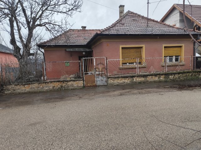 Eladó telek, Csömörön 65 M Ft / költözzbe.hu
