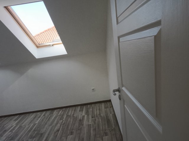 Eladó téglalakás, Cegléden 41.5 M Ft, 3 szobás