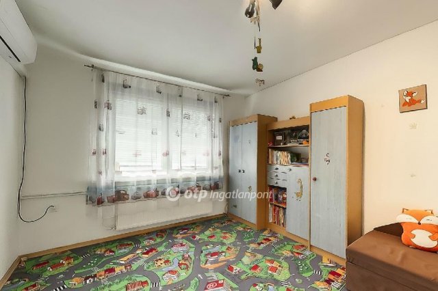 Eladó családi ház, Ráckevén 89.9 M Ft, 5 szobás