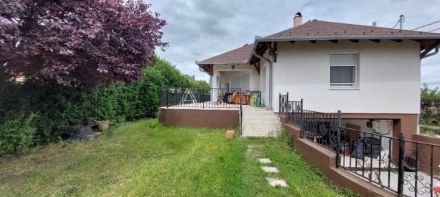 Eladó családi ház, Ócsán 165 M Ft, 7 szobás