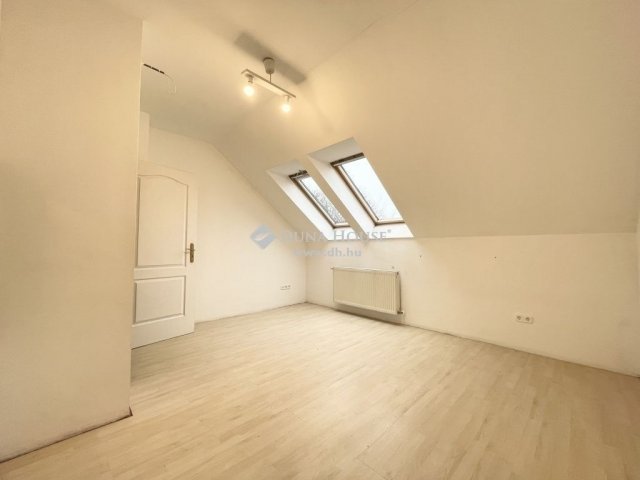 Eladó családi ház, Budapesten, XVIII. kerületben 229.9 M Ft