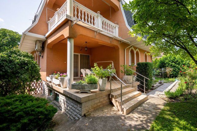 Eladó családi ház, Budapesten, XVIII. kerületben 325 M Ft