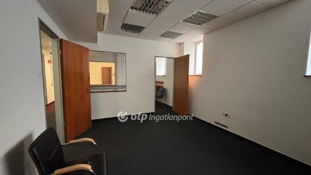 Eladó üzlethelyiség, Budapesten, XIII. kerületben 145 M Ft
