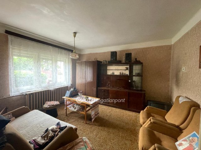 Eladó családi ház, Abasáron 27 M Ft, 3+1 szobás