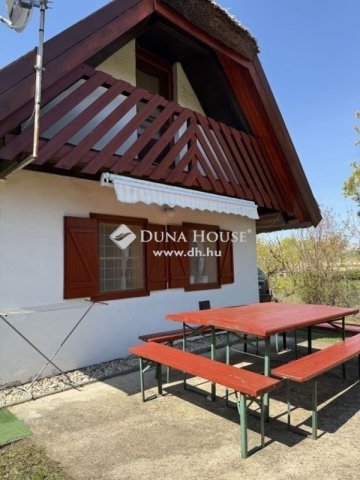 Eladó családi ház, Balatonmáriafürdőn 59 M Ft, 5 szobás