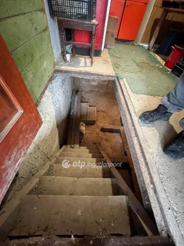 Eladó családi ház, Zsákán 8.9 M Ft, 2 szobás