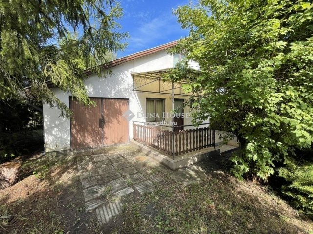 Eladó családi ház, Tápiószentmártonon 19.9 M Ft, 4 szobás