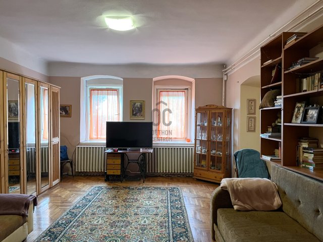 Eladó családi ház, Budapesten, III. kerületben 125 M Ft