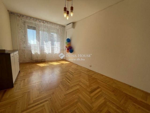 Eladó panellakás, Budapesten, III. kerületben 59.9 M Ft, 2 szobás