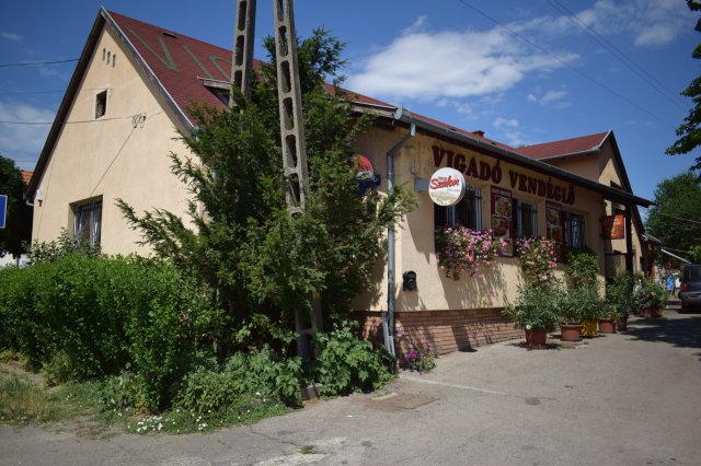 Eladó üzlethelyiség, Pécsett 54.99 M Ft / költözzbe.hu