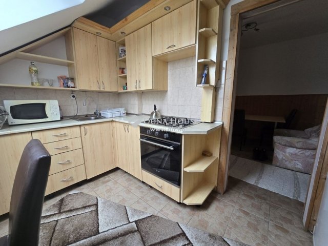 Kiadó téglalakás, albérlet, Pécsett 130 E Ft / hó, 2 szobás