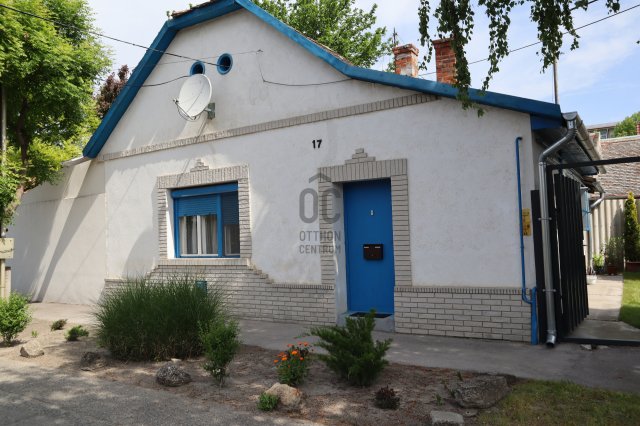 Eladó családi ház, Kecskeméten 35 M Ft, 2 szobás