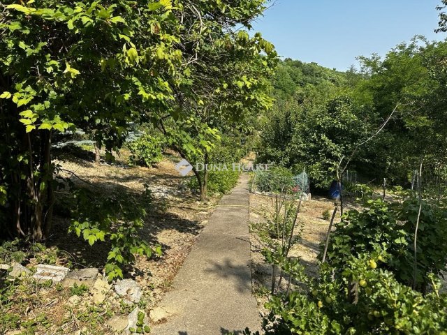 Eladó nyaraló, Tamásiban 6.9 M Ft, 3 szobás