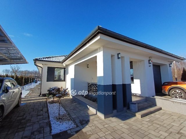 Eladó családi ház, Nyíregyházán 135 M Ft, 2+2 szobás