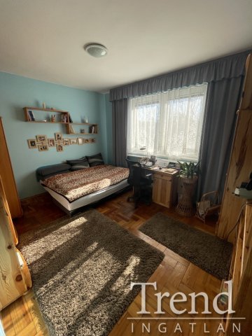 Eladó családi ház, Dunaújvárosban 89 M Ft, 4 szobás