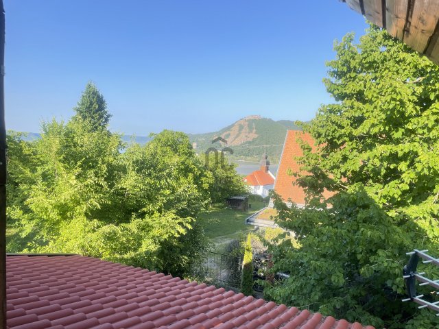 Eladó nyaraló, Nagymaroson 49.5 M Ft, 2 szobás