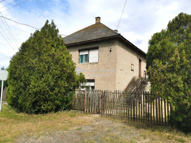 Eladó családi ház, Bodroghalomban 14.99 M Ft, 4 szobás