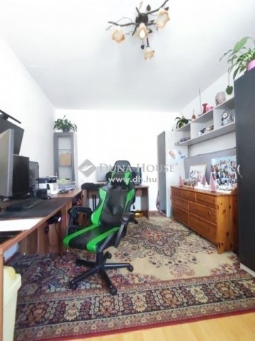 Eladó családi ház, Gyömrőn 109.5 M Ft, 5 szobás