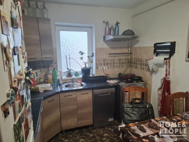Eladó családi ház, Makón 24.5 M Ft, 3 szobás