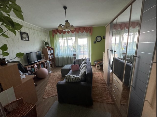 Kiadó téglalakás, albérlet, Tatabányán 160 E Ft / hó