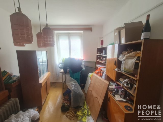 Eladó családi ház, Hódmezővásárhelyen 41 M Ft, 3 szobás