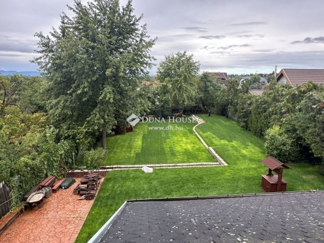 Eladó családi ház, Erdőkertesen 149.9 M Ft, 6 szobás