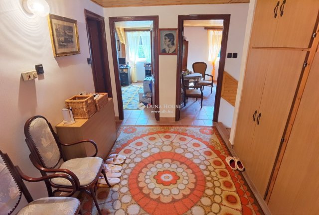 Eladó családi ház, Nyíregyházán 70 M Ft, 5 szobás