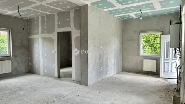 Eladó családi ház, Budapesten, XVIII. kerületben 99.9 M Ft