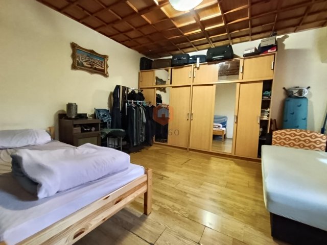 Eladó családi ház, Pécsett 28.9 M Ft, 1+1 szobás