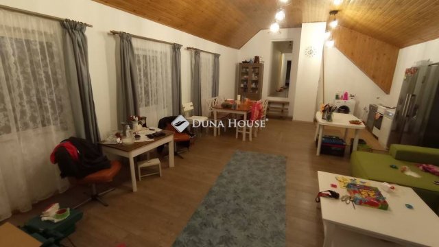 Eladó családi ház, Balatonfenyvesen 69 M Ft, 3+1 szobás