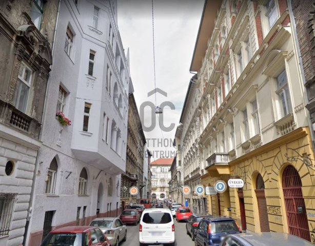 Eladó téglalakás, Budapesten, VI. kerületben 59.9 M Ft, 2 szobás