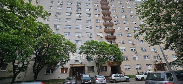 Eladó panellakás, Debrecenben 60 M Ft, 3 szobás